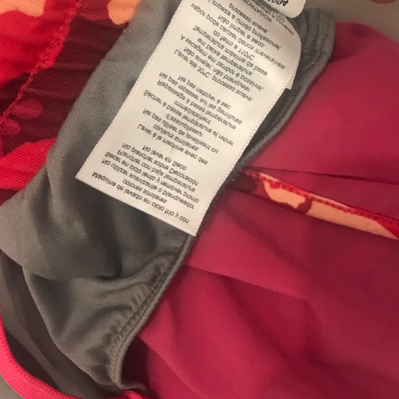 ASICS Women’s Shorts Size M Pink/ Multicolor - Picture 15 of 16